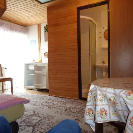 Holiday House Mirika 3* Svaty Kriz