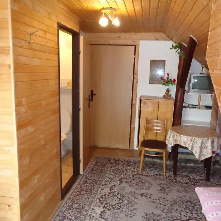 Holiday House Mirika 3* Svaty Kriz