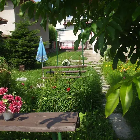 Holiday House Mirika Guest house 3*