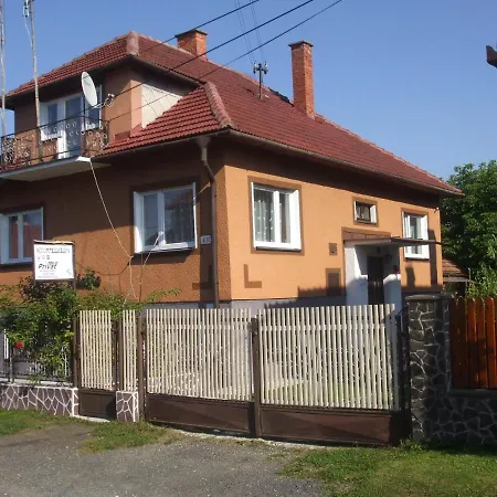 Holiday House Mirika 3* Svaty Kriz