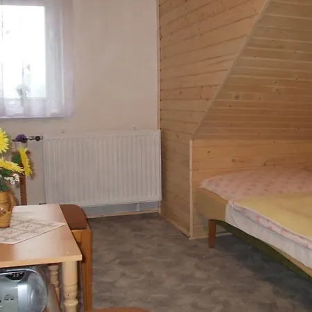 Holiday House Mirika Gasthuis Svaty Kriz