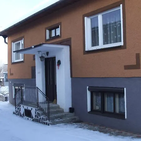 Gasthuis Holiday House Mirika 3*